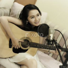 Lagu Kita.. by Irvan Blue-Ray - People Portraits of Women