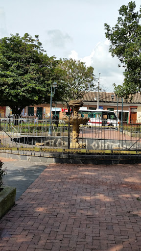 Pileta Central El Rosal