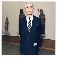 Portret van prof. W. H. Crouwel, directeur van het Museum Boijmans-Van Beuningen