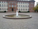 Brunnen auf dem Schlossplatz