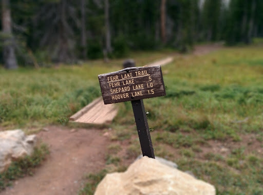 Lake Trailhead Signage 