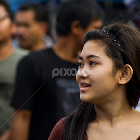 Candid di pasar banyak yang seger2 kalo di pagi hari hahahaha by Yoppy Gokil - Public Holidays Easter