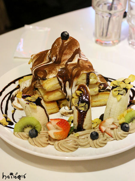 【食記】台北*東區。天台食堂 J cafe*周杰倫開的餐廳 小籠湯包 蜜糖吐司 定食 火鍋 台菜熱炒 港式飲茶 下午茶 咖啡店 周董的店 完整菜單