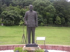 [chiang kai shek monumen[5].jpg]