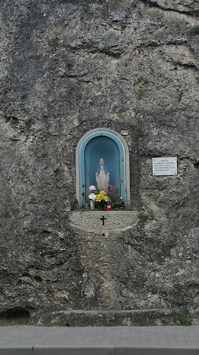 Mária a sziklában