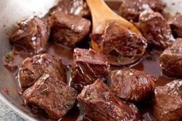 Beef Tips In Red Wine Sauce