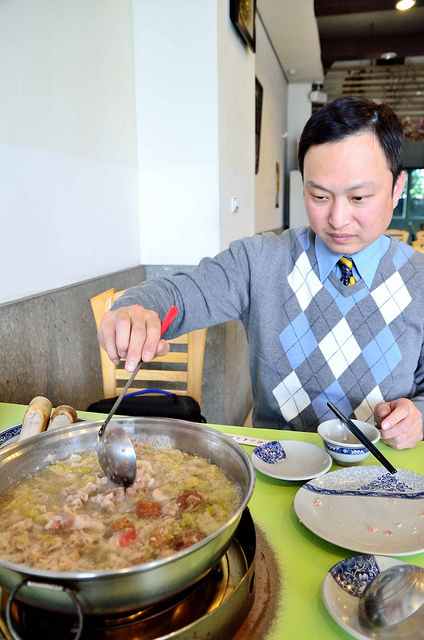 我又來喝湯了～！二訪東北酸菜白肉鍋