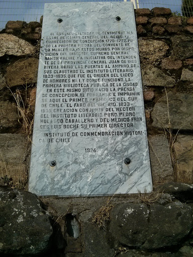 Placa Recordatoria De Los Restos Del Primer Muro Del Convento De La Merced