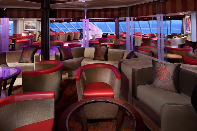 Mingle and make new friends in The Club aboard your Seabourn sailing.