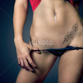 Sexy and she know it by Sasa Janjusic - Nudes & Boudoir Artistic Nude