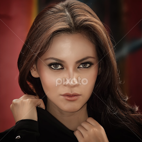 by Herry Aiyumi - People Portraits of Women