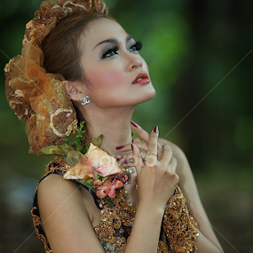 pray for you .... by Sahid Djatmika - People Fashion