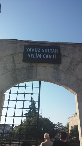 Yavuz Sultan Selim Camii 