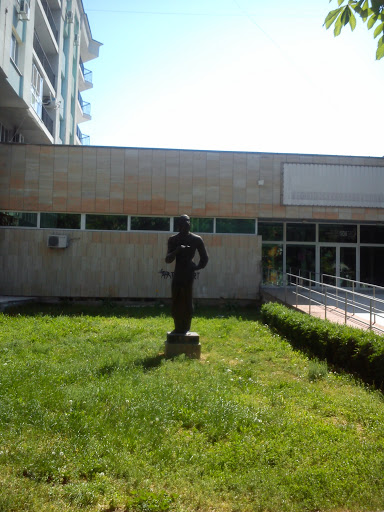 Statue Next to the Gallery