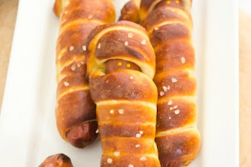 Soft Pretzel Hot Dog Buns