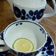 Uzna Omom 杏桃鬆餅屋
