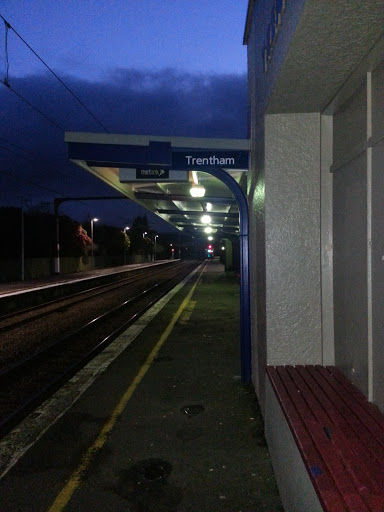 Trentham Railway station