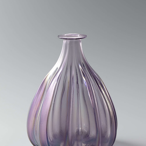 Analytisch Zuidelijk En team Vaas van paars glas met verticale ribben, Glasfabriek Leerdam, 1926 -  Rijksmuseum