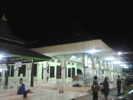 Masjid Maulana Ibrahim Asmoro Qondi