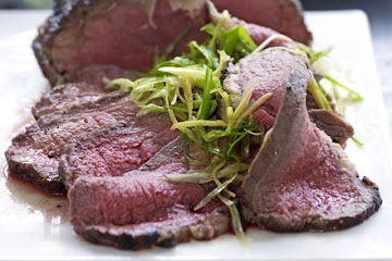 Roast beef sirloin with oyster sauce