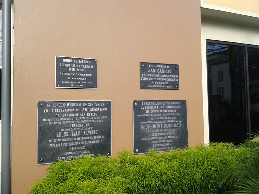 Placas Conmemorativas San Carlos