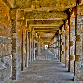 Pathway by Balaji Nagarajan - Buildings & Architecture Public & Historical