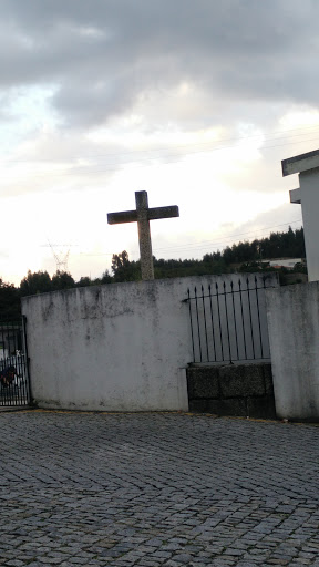 Cruzeiro Do Cemiterio De Lordelo