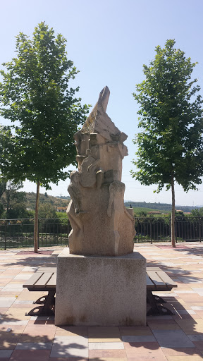 Statue of the national dance