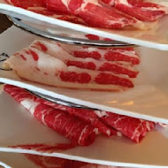 小蒙牛頂級麻辣養生鍋