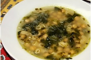 Chickpea soup with Spinach and Macaroni - Sopa de Grão com Espinafres