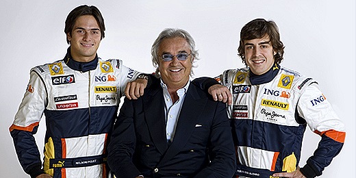 [Flavio-Briatone-with-Pilotes-NelsonPiquet-Fernando-Alonso_www.renault.com.jpg]