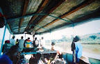 Le bateau brousse, sur la route des tsingy.