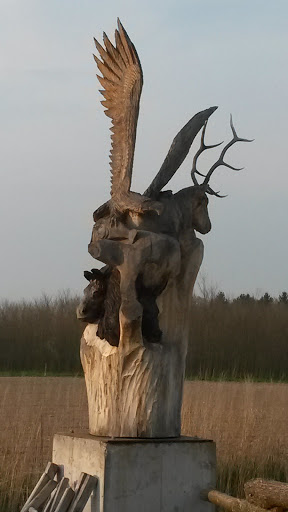 Adler Hirsch Pferd Skulptur