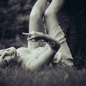 Lady smile by Serghei Savin - People Portraits of Women