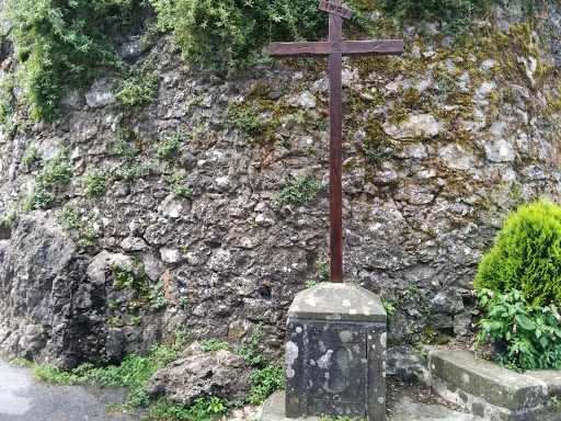 Croce Piazza Di Lucchio.