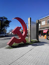 Monumento Al Comunismo / Recordatorio De Los Fundadores De La Ciudad