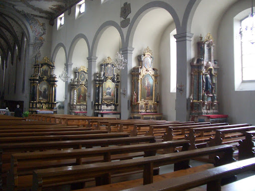フリブールのカテドラルの隣にある聖フランシスコ会教会（Fribourg, Eglise des Cordeliers）