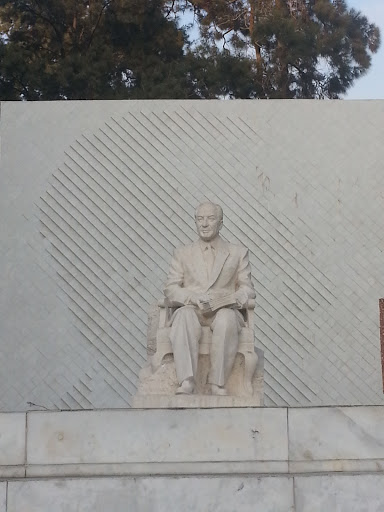 Fouad Chehab Memorial Statue