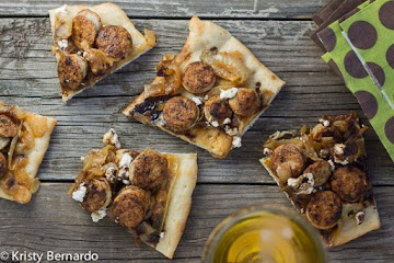 caramelized balsamic onion & gruyere flatbread