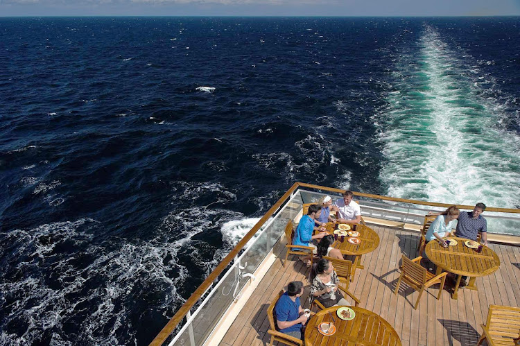 Mix your dining and sightseeing on the aft deck of Celebrity Constellation.