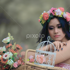 by Takkan Ada - People Portraits of Women