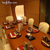 Japanese Table Set Up - Sasa Sushi Japanese Restaurant Taipei Taiwan Victoria S Food Secrets : White plates and bowls fit japanese food and various kind of meal.