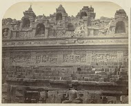 Zicht op de noordzijde van de Borobudur