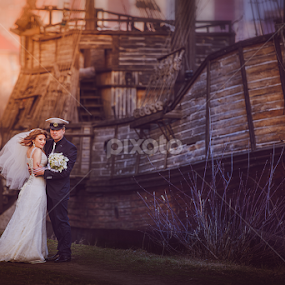 cruise on the Love by Svetlana Mazurina - Wedding Bride & Groom