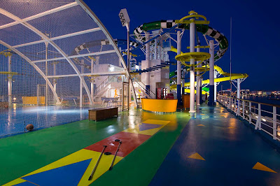 Take an evening spin on the WaterWorks waterslide aboard Carnival Sunshine. 