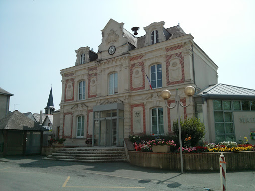 Mairie De Mozé