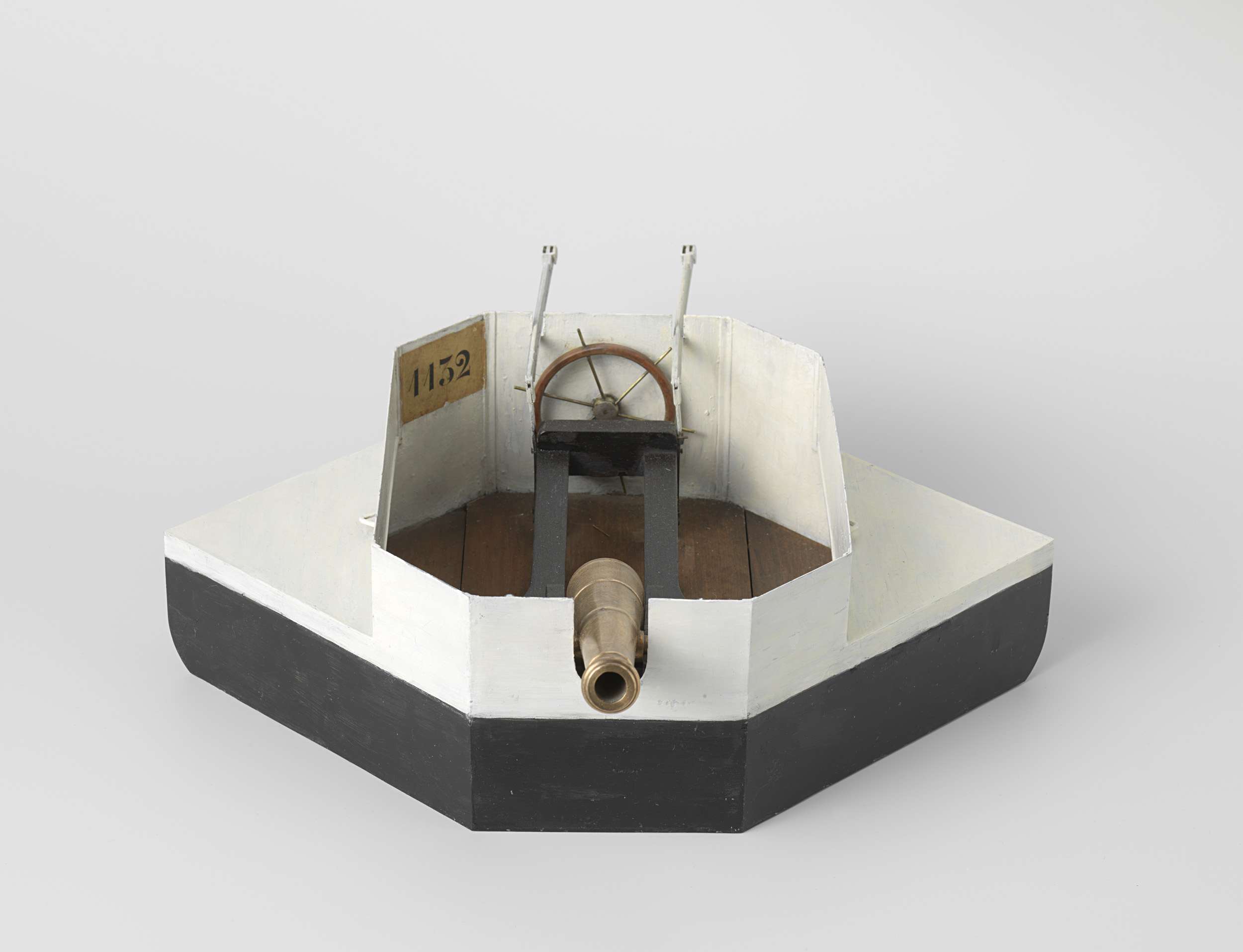 Model of a Floating Battery