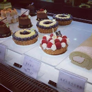 Color C'ode 甜點店
