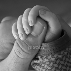 hand in hand by Oniram Reivar - People Maternity