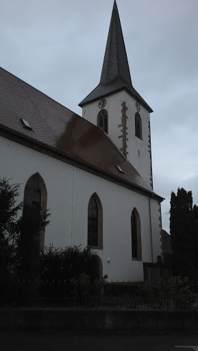 Leeheim Evangelische Kirche 